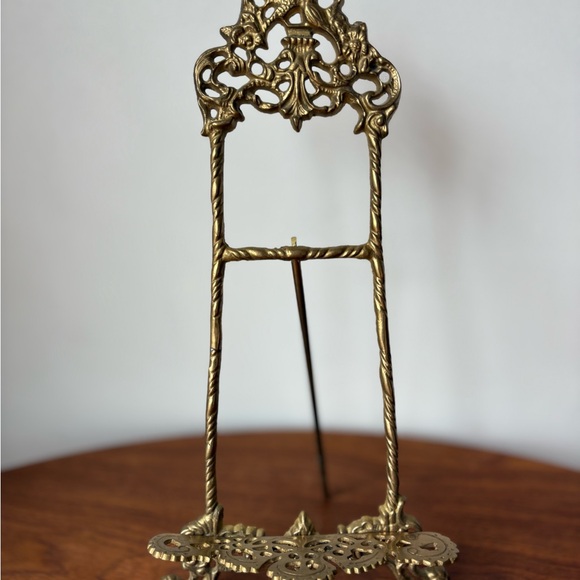 Vintage Gold Ornate Easel Stand - Picture 4 of 7